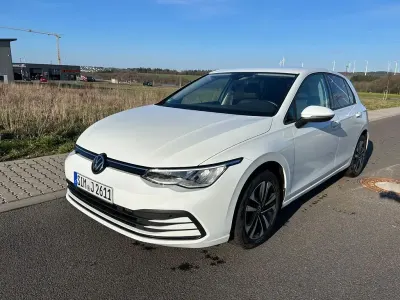Gebraucht VW Golf VIII United 131 PS (96 kW) 2021 Weiß Limousine