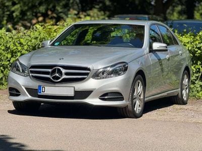 Mercedes E200