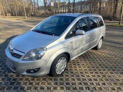 Usata Opel Zafira 140 CV (102 kW) 2014 Grigio Monovolume