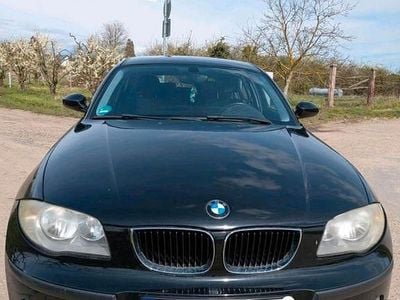 Gebraucht BMW 118 122 PS (89 kW) 2006 Schwarz Kleinwagen