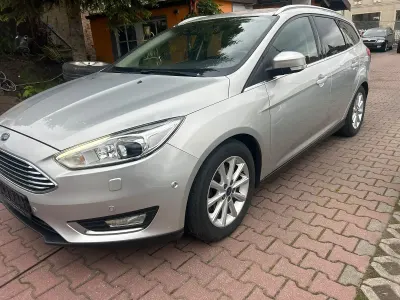 Gebraucht Ford Focus Business Edition 150 PS (110 kW) 2015 Silber Kombi