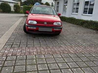Gebraucht VW Golf 115 PS (84 kW) 1994 Rot Cabrio