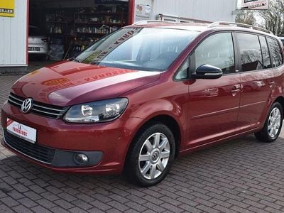 Gebraucht VW Touran Style 140 PS (102 kW) 2011 Rot Van / Kleinbus