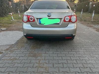 Gebraucht VW Jetta 105 PS (77 kW) 2006 Limousine