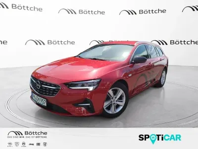 Gebraucht Opel Insignia Elegance 170 PS (125 kW) 2022 Chili rot/kardio rot Kombi
