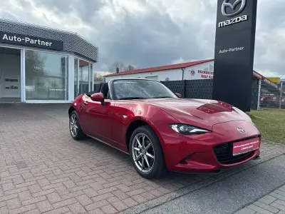 Neu Mazda MX5 Exclusive-Line 132 PS (97 kW) 2026 Rot Cabrio