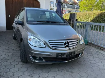 Gebraucht Mercedes B200 136 PS (100 kW) 2006 Grau Van / Kleinbus