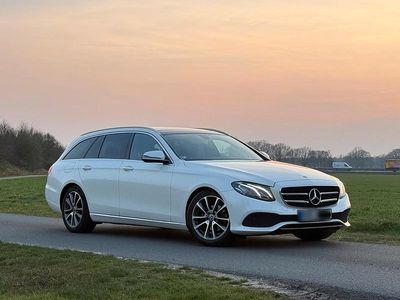 Gebraucht Mercedes E200 150 PS (110 kW) 2019 Weiß Limousine