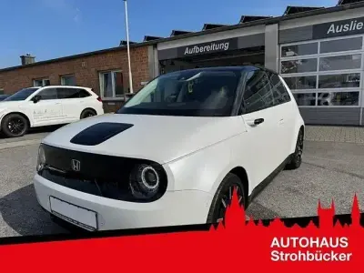 Käytetty Honda e Advance 113 kW (154 HP) 2021 Valkoinen Viistoperä