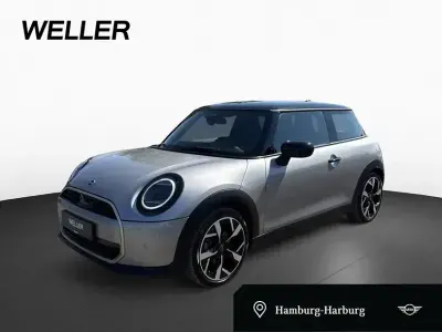 Gebraucht Mini Cooper Favoured 114 kW (156 PS) 2025 Melting silver iii (silber) Kleinwagen