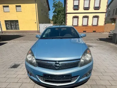 Gebraucht Opel Astra 140 PS (102 kW) 2007 Blau Cabrio