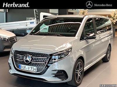 Grau Gebraucht 2025 Mercedes V300 Van / Kleinbus | 82.888 €