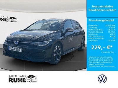 Gebraucht VW Golf VIII R-line 150 PS (110 kW) 2025 Schwarz Limousine