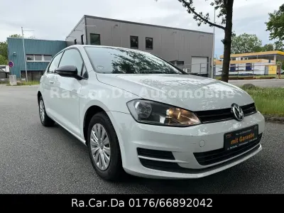 Gebraucht VW Golf VII Trendline 86 PS (63 kW) 2014 Weiß Kleinwagen