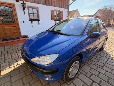 Gebraucht Peugeot 206 Premium 75 PS (55 kW) 2002 Blau Limousine