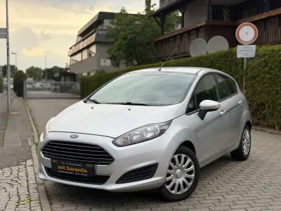 Gebraucht Ford Fiesta Trend 95 PS (69 kW) 2013 Polarsilber metallic Kleinwagen