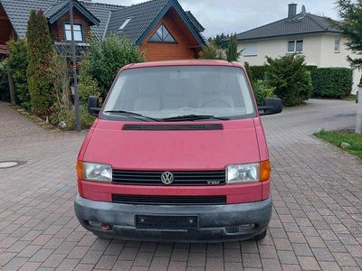 Second-hand VW Transporter 102 CP (75 kW) 2001 Roșu Van