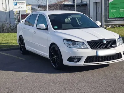 Gebraucht Skoda Octavia vRS 170 PS (125 kW) 2012 Weiß Limousine