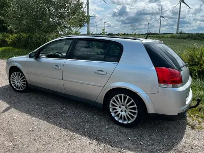 Gebraucht Opel Signum 211 PS (155 kW) 2004 Silber Kleinwagen