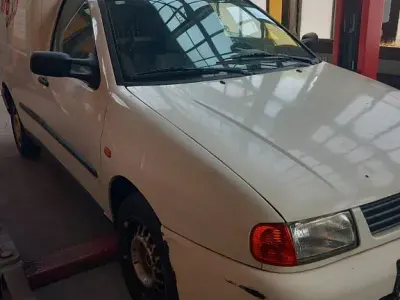 Gebraucht VW Caddy 64 PS (47 kW) 1999 Weiß