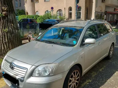 Gebraucht Toyota Avensis 128 PS (94 kW) 2005 Silber Kombi
