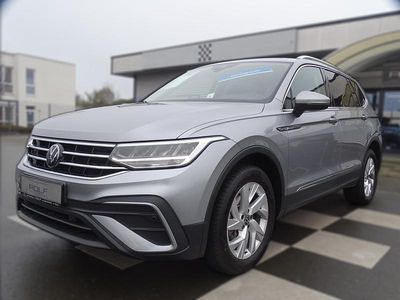 Metallic Gebraucht 2024 VW Tiguan Allspace Life SUV | 36.300 € (Etwas zu teuer)