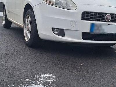 Gebraucht Fiat Grande Punto 80 PS (58 kW) 2008 Weiß Kleinwagen