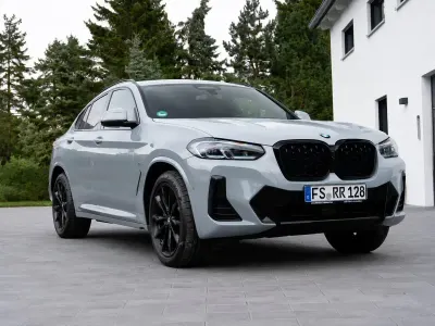Gebraucht BMW X4 Comfort Edition 286 PS (210 kW) 2024 Grau SUV
