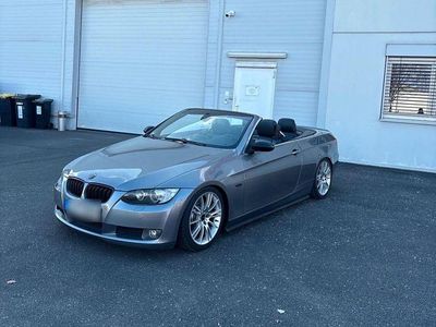 Gebraucht BMW 325 Cabriolet 218 PS (160 kW) 2007 Grau Cabrio
