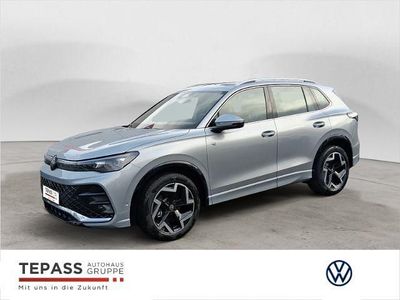 Silber Neu 2025 VW Tiguan R-line SUV | 51.999 € (Etwas zu teuer)