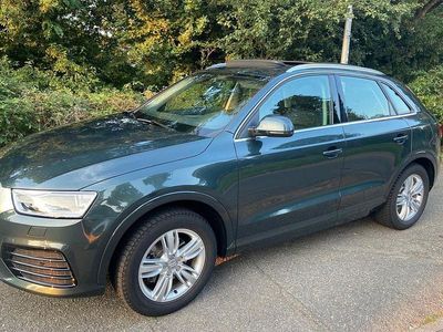 Grün Gebraucht 2017 Audi Q3 Sport SUV | 18.500 € (Fairer Preis)