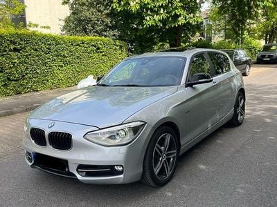 Begagnad BMW 118 Sport Line 170 HK (125 kW) 2012 Grå Halvkombi