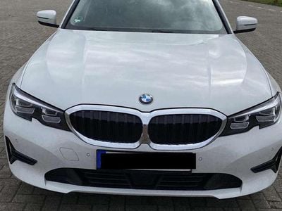Second-hand BMW 318 Advantage 150 CP (110 kW) 2022 Alb Break