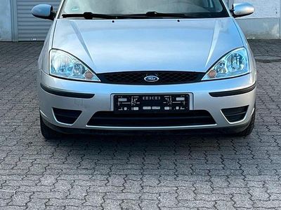 Usata Ford Focus 101 CV (74 kW) 2003 Argento Berlina