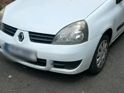 Gebraucht Renault Clio II 58 PS (42 kW) 2007 Weiß Coupé