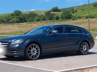 Grau Gebraucht 2014 Mercedes CLS350 Shooting Brake Kombi | 14.000 € (Superpreis)