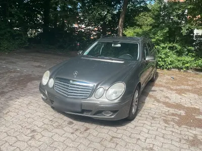 Gebraucht Mercedes E220 170 PS (125 kW) 2008 Braun Kombi