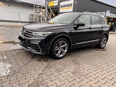 Gebraucht VW Tiguan R-line 150 PS (110 kW) 2021 Schwarz SUV