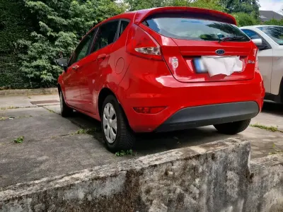 Usata Ford Fiesta 60 CV (44 kW) 2009 Rosso Utilitaria