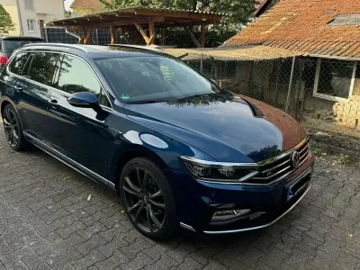 Gebraucht VW Passat Elegance 190 PS (139 kW) 2020 Blau Kombi