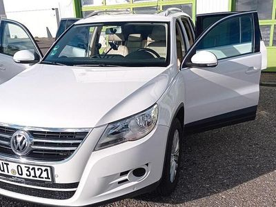 Gebraucht VW Tiguan 140 PS (102 kW) 2008 Weiß SUV