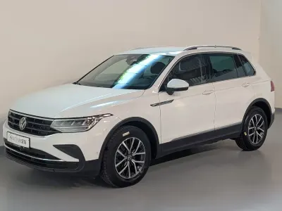 Gebraucht VW Tiguan Life 150 PS (110 kW) 2023 Weiß SUV