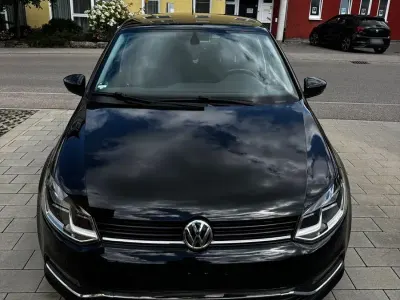 Gebraucht VW Polo LOUNGE 90 PS (66 kW) 2015 Schwarz Kleinwagen