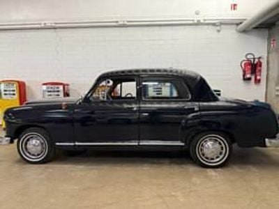 Usata Mercedes 180 43 CV (31 kW) 1961 Blu Berlina