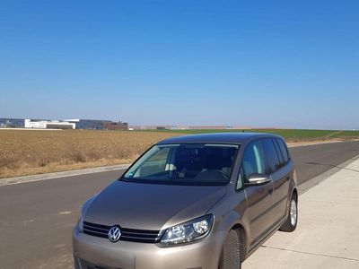 Second-hand VW Touran Trendline 105 CP (77 kW) 2013 Bej Monovolum