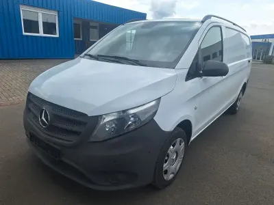 Używany Mercedes Vito 136 KM (100 kW) 2015 Biały Van