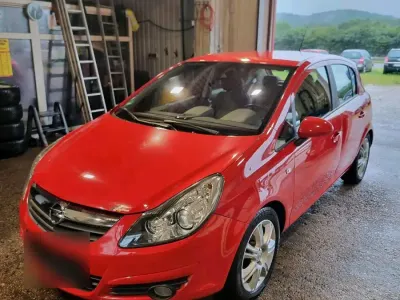 Gebraucht Opel Corsa 75 PS (55 kW) 2009 Rot Kleinwagen