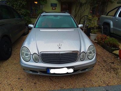 Mercedes E220