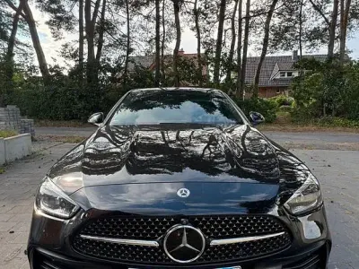 Gebraucht Mercedes C200 AMG 204 PS (150 kW) 2023 Schwarz Limousine
