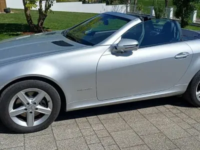 Gebraucht Mercedes SLK200 184 PS (135 kW) 2009 Silber Cabrio